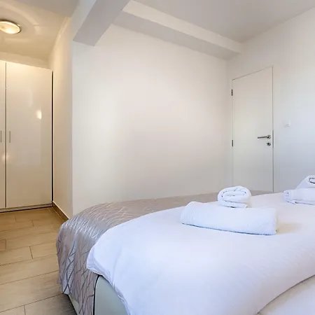 Adriatic Queen & Apartamento *