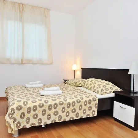 Adriatic Queen & Apartamento *