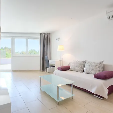 Adriatic Queen & Apartment Split