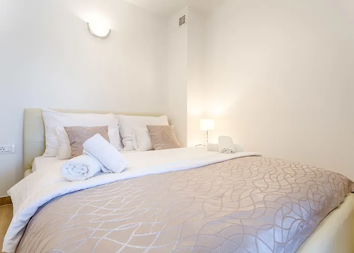 Adriatic Queen & Apartmán *