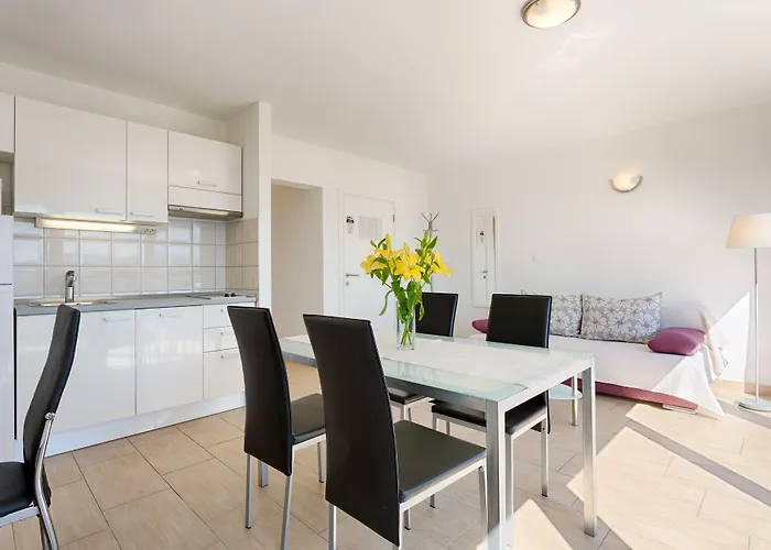 Adriatic Queen & Apartmán Split