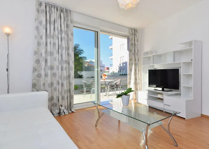 Adriatic Queen & Apartmán *