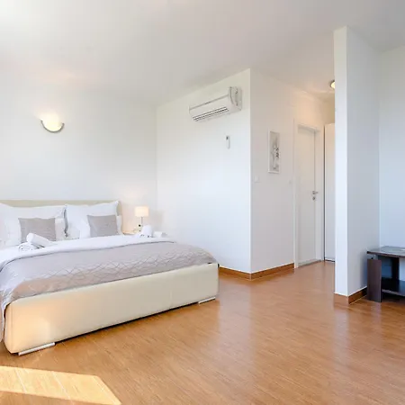 Apartment Adriatic Queen & Split