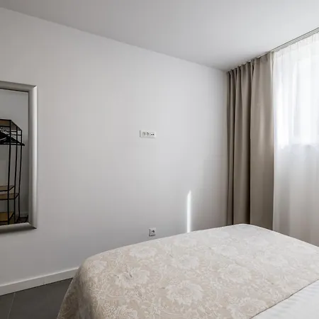 Adriatic Queen & Apartment